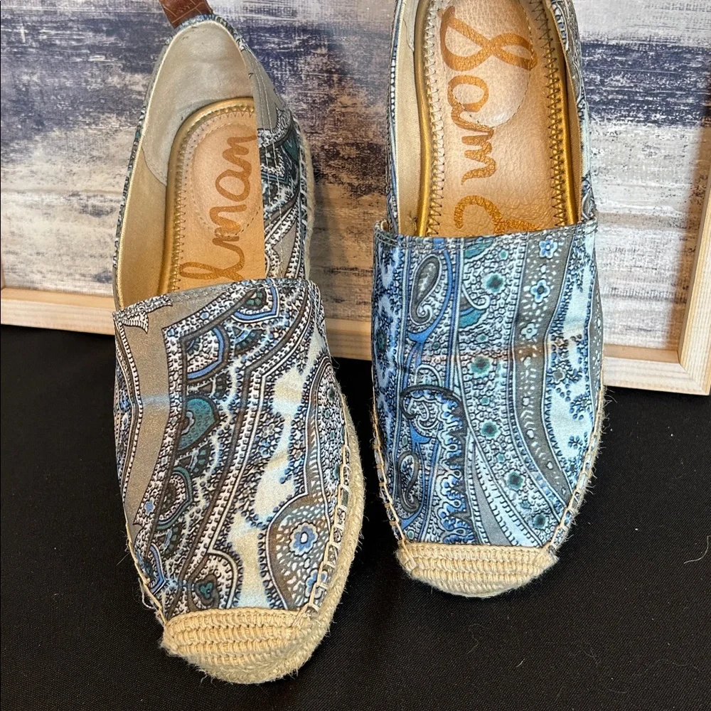 Sam Edelman Blue Paisley Espadrilles Springtime slip on sneakers Beautiful EUC!